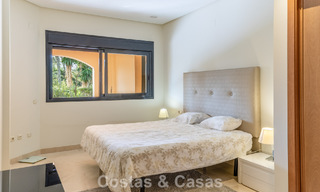 Appartement de luxe avec jardin privé à vendre à quelques pas de la plage près de Puerto Banús, Marbella 797552 