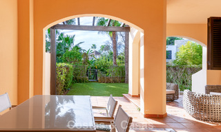 Appartement de luxe avec jardin privé à vendre à quelques pas de la plage près de Puerto Banús, Marbella 797553 