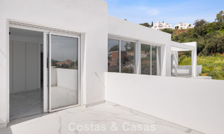 Villa moderne neuve avec vues panoramiques sur la mer à vendre dans un cadre naturel à l’est du centre de Marbella 797595 