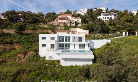 Villa moderne neuve avec vues panoramiques sur la mer à vendre dans un cadre naturel à l’est du centre de Marbella 797607