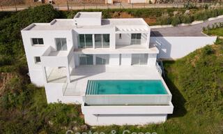Villa moderne neuve avec vues panoramiques sur la mer à vendre dans un cadre naturel à l’est du centre de Marbella 797608 