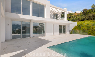 Villa moderne neuve avec vues panoramiques sur la mer à vendre dans un cadre naturel à l’est du centre de Marbella 797609 