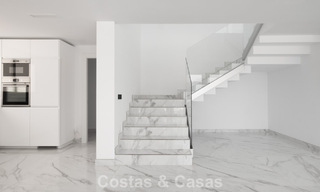 Villa moderne neuve avec vues panoramiques sur la mer à vendre dans un cadre naturel à l’est du centre de Marbella 797625 
