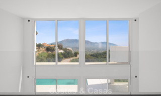 Villa moderne neuve avec vues panoramiques sur la mer à vendre dans un cadre naturel à l’est du centre de Marbella 797628 