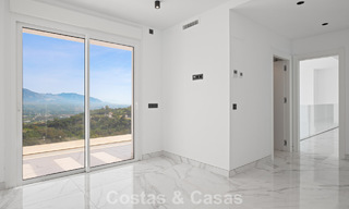Villa moderne neuve avec vues panoramiques sur la mer à vendre dans un cadre naturel à l’est du centre de Marbella 797631 
