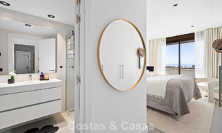 Penthouse de luxe moderne avec spacieuse terrasse sur le toit à vendre près du centre d’Estepona 797655 