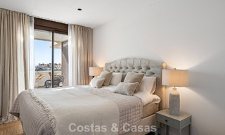 Penthouse de luxe moderne avec spacieuse terrasse sur le toit à vendre près du centre d’Estepona 797658 