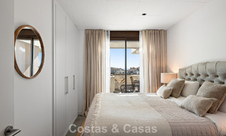 Penthouse de luxe moderne avec spacieuse terrasse sur le toit à vendre près du centre d’Estepona 797659 