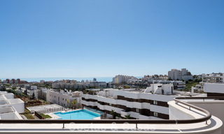 Penthouse de luxe moderne avec spacieuse terrasse sur le toit à vendre près du centre d’Estepona 797662 