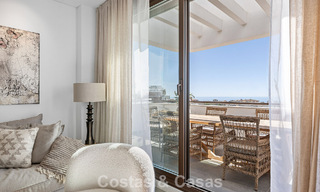 Penthouse de luxe moderne avec spacieuse terrasse sur le toit à vendre près du centre d’Estepona 797672 