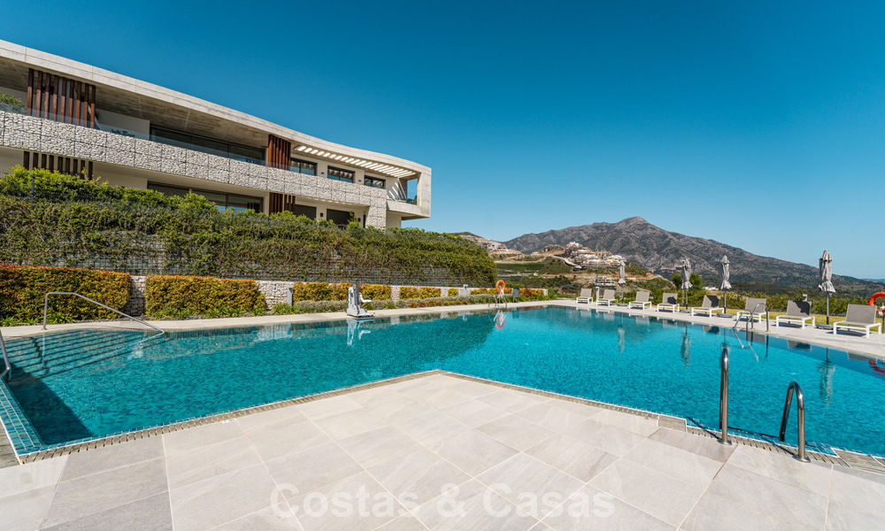 Penthouse de luxe contemporain à vendre avec vue sur la mer dans les collines de La Quinta Resort à Marbella - Benahavís 797712