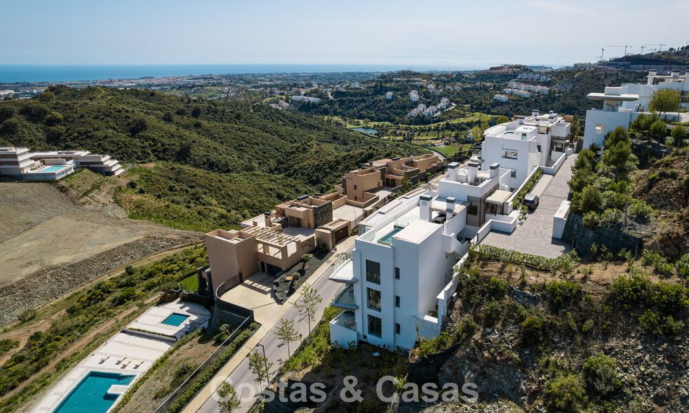 Penthouse de luxe contemporain à vendre avec vue sur la mer dans les collines de La Quinta Resort à Marbella - Benahavís 797725