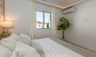 Maison de ville rénovée moderne à vendre, entourée de parcours de golf à Nueva Andalucía, Marbella 797914 