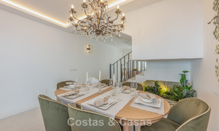 Maison de ville rénovée moderne à vendre, entourée de parcours de golf à Nueva Andalucía, Marbella 797925 