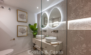 Maison de ville rénovée moderne à vendre, entourée de parcours de golf à Nueva Andalucía, Marbella 797927 