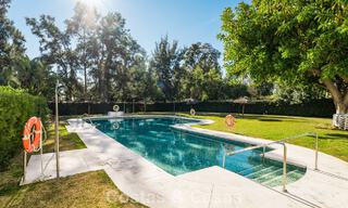Appartement de jardin élégant rénové à vendre dans un prestigieux parcours de golf à La Quinta, Benahavís - Marbella 797942 