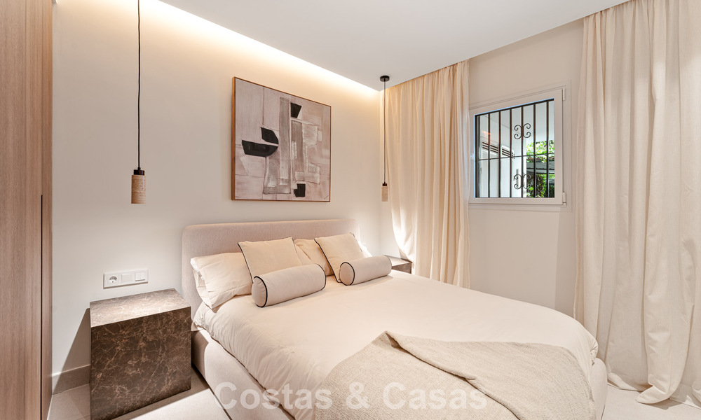Appartement de jardin élégant rénové à vendre dans un prestigieux parcours de golf à La Quinta, Benahavís - Marbella 797949