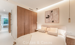 Appartement de jardin élégant rénové à vendre dans un prestigieux parcours de golf à La Quinta, Benahavís - Marbella 797950 