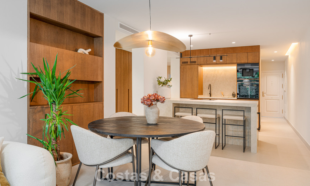 Appartement de jardin élégant rénové à vendre dans un prestigieux parcours de golf à La Quinta, Benahavís - Marbella 797952
