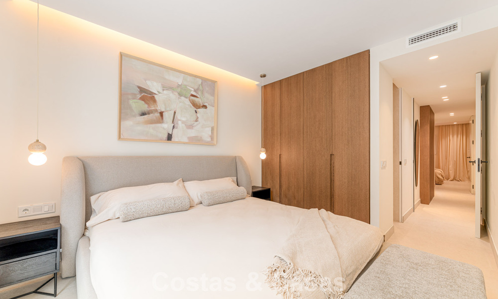 Appartement de jardin élégant rénové à vendre dans un prestigieux parcours de golf à La Quinta, Benahavís - Marbella 797953