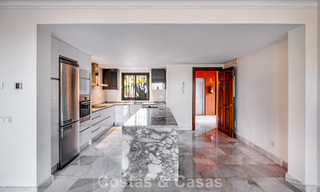 Spacieux appartement de 2 chambres avec vue sur la mer à vendre à Marbella - Benahavís 797977 