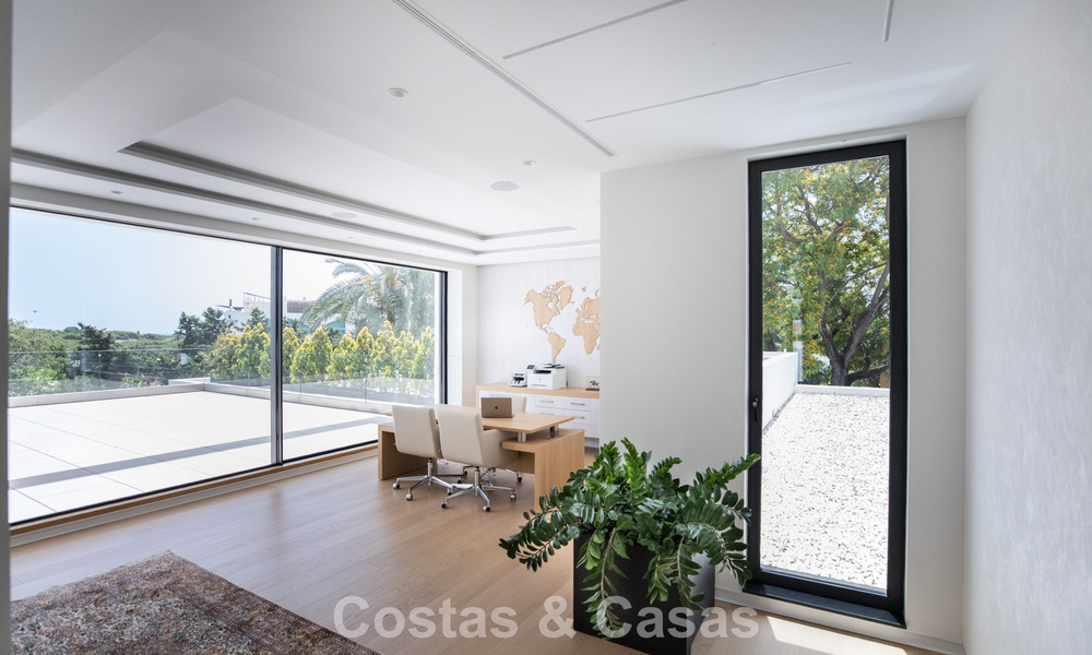 Impressionnante villa moderne avec maison d’amis à vendre sur la New Golden Mile entre Marbella et Estepona 797988