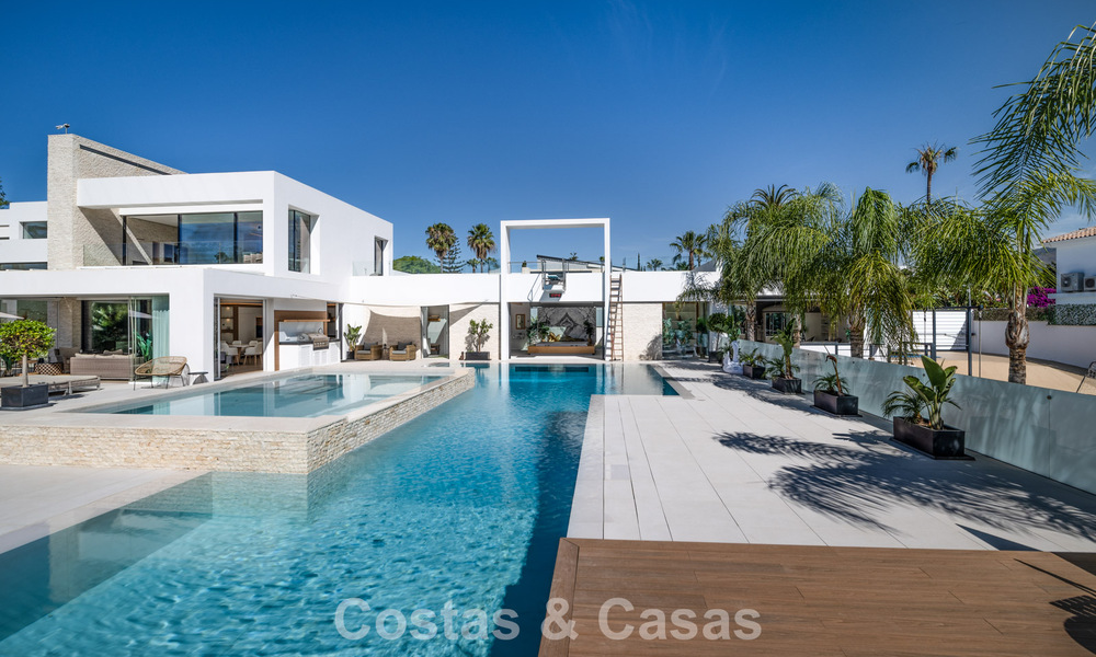 Impressionnante villa moderne avec maison d’amis à vendre sur la New Golden Mile entre Marbella et Estepona 798004