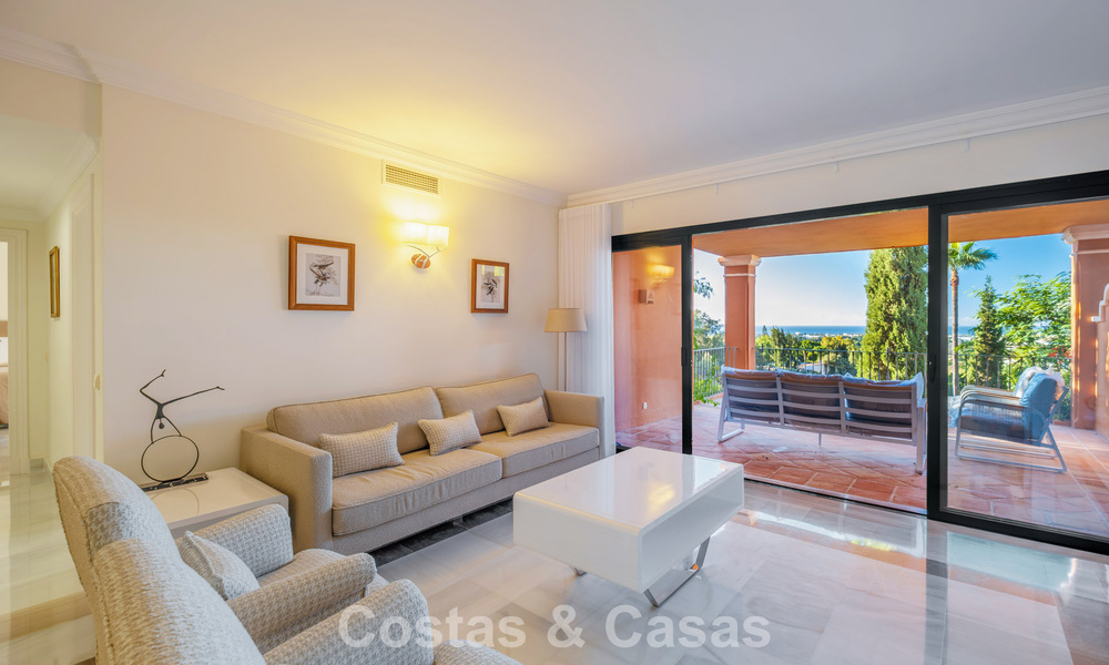 Spacieux appartement de luxe prêt à emménager avec vue sur la mer à vendre à Marbella - Benahavís 798149