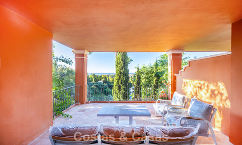 Spacieux appartement de luxe prêt à emménager avec vue sur la mer à vendre à Marbella - Benahavís 798167