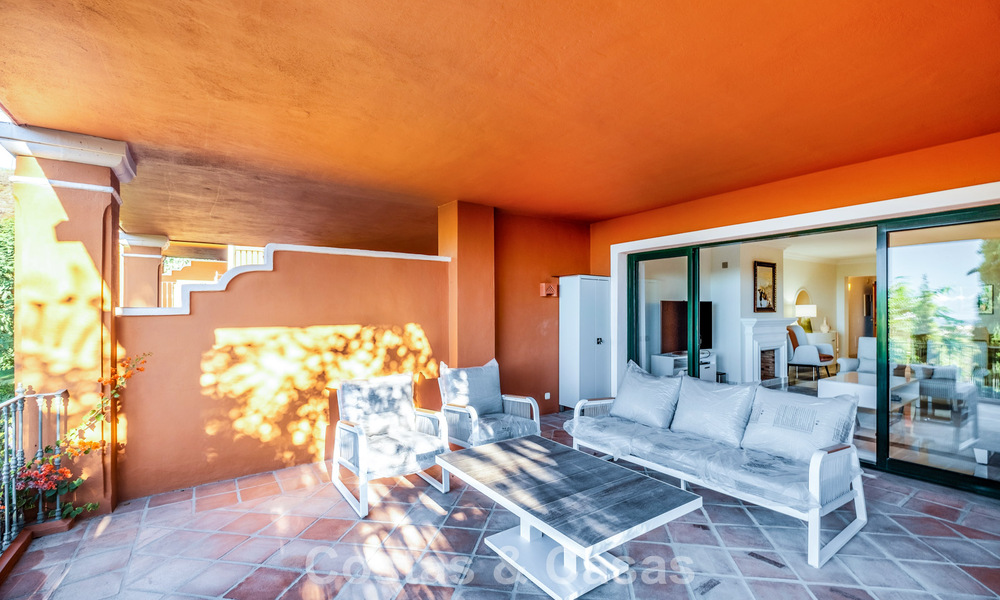 Spacieux appartement de luxe prêt à emménager avec vue sur la mer à vendre à Marbella - Benahavís 798168