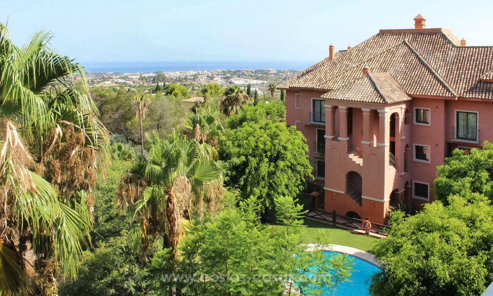 Spacieux appartement de luxe prêt à emménager avec vue sur la mer à vendre à Marbella - Benahavís 798521