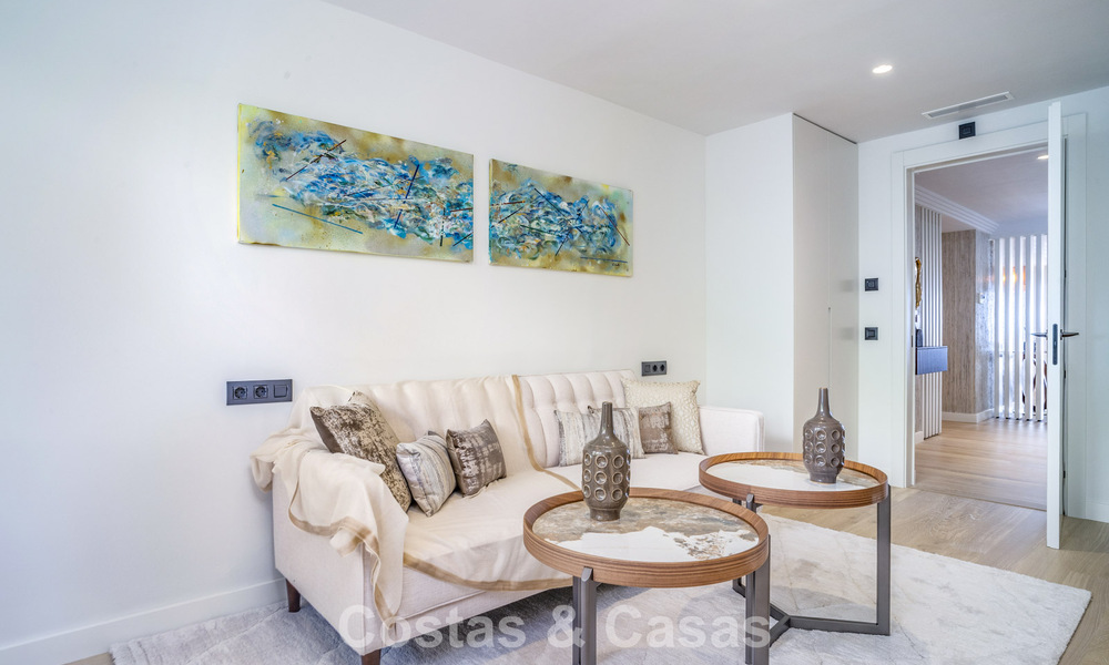 Spacieux appartement moderne de 4 chambres avec vue sur la mer à vendre à Nueva Andalucía, Marbella 798228