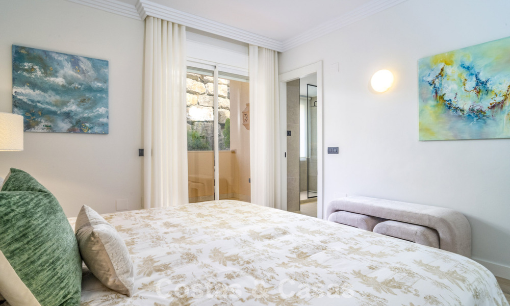 Spacieux appartement moderne de 4 chambres avec vue sur la mer à vendre à Nueva Andalucía, Marbella 798235
