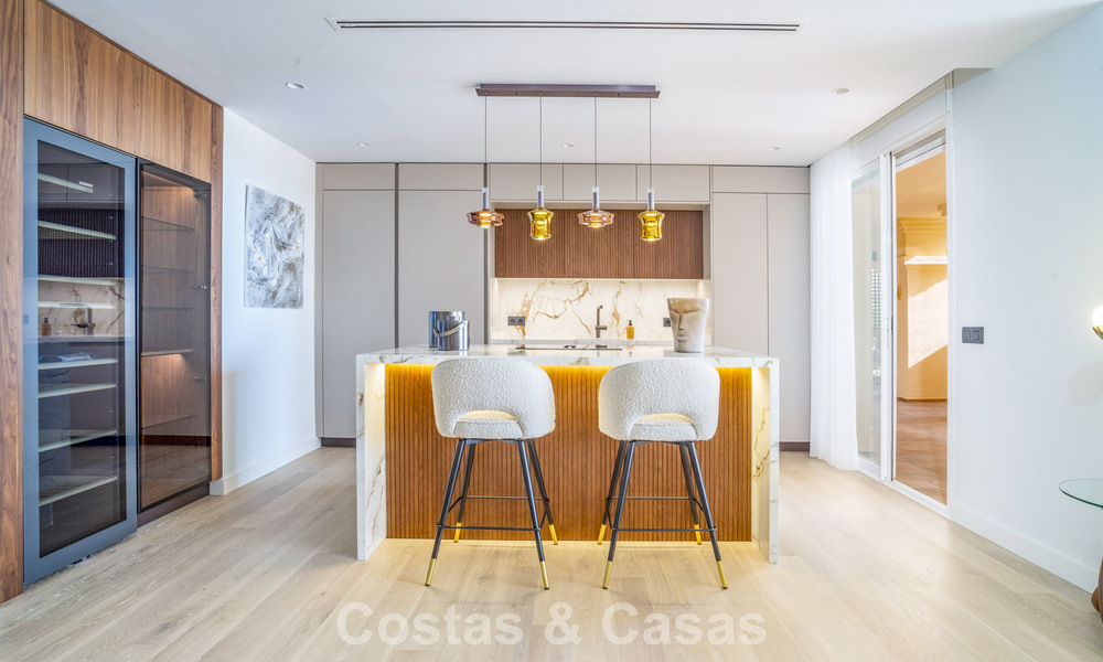 Spacieux appartement moderne de 4 chambres avec vue sur la mer à vendre à Nueva Andalucía, Marbella 798249