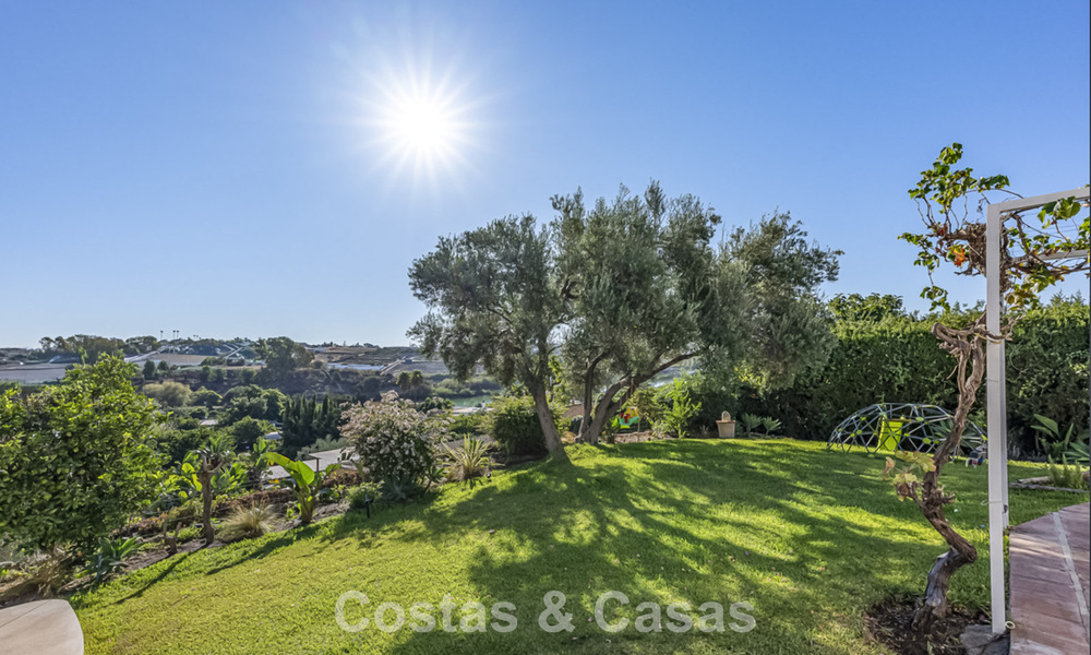 Charmante villa rustique avec confort moderne à vendre à Guadalmina Alta, Marbella 798278