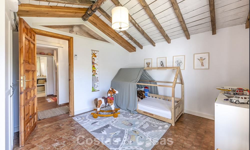 Charmante villa rustique avec confort moderne à vendre à Guadalmina Alta, Marbella 798296