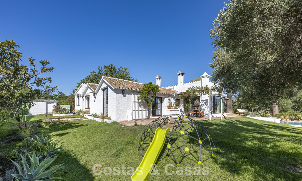 Charmante villa rustique avec confort moderne à vendre à Guadalmina Alta, Marbella 798305