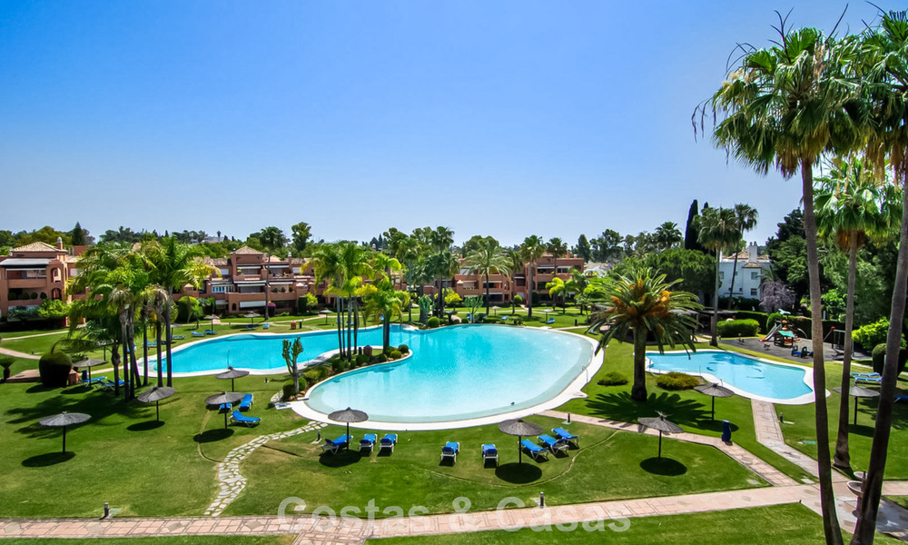 Penthouse élégant avec vaste terrasse à vendre près de Guadalmina Baja, Marbella - Estepona 798308