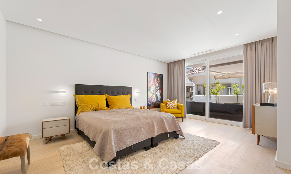 Appartement duplex de luxe avec 4 chambres à vendre dans un complexe résidentiel prestigieux à Nueva Andalucía, Marbella 798402