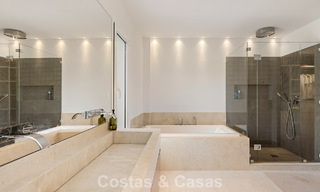 Appartement duplex de luxe avec 4 chambres à vendre dans un complexe résidentiel prestigieux à Nueva Andalucía, Marbella 798404 