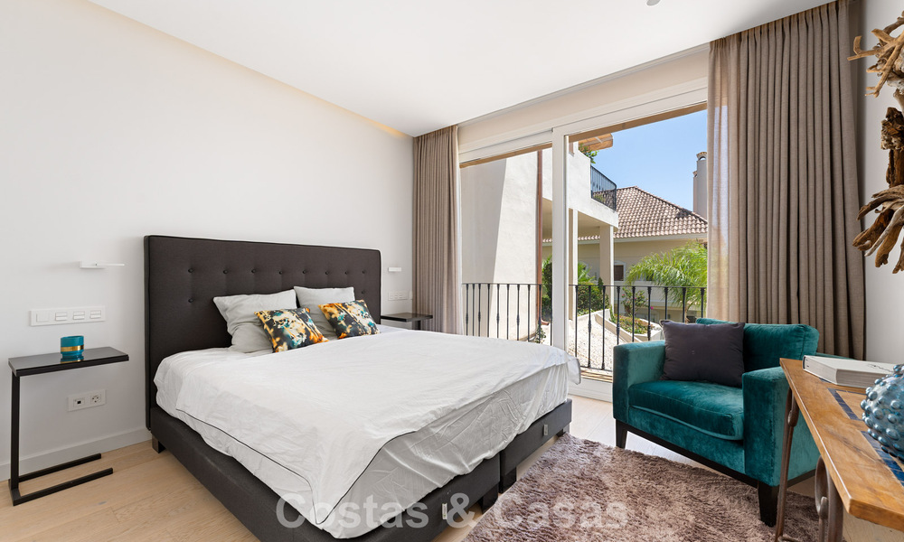 Appartement duplex de luxe avec 4 chambres à vendre dans un complexe résidentiel prestigieux à Nueva Andalucía, Marbella 798406