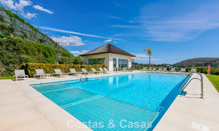 Appartement duplex de luxe avec grand jardin et vue mer à vendre à Marbella - Benahavís 798317 