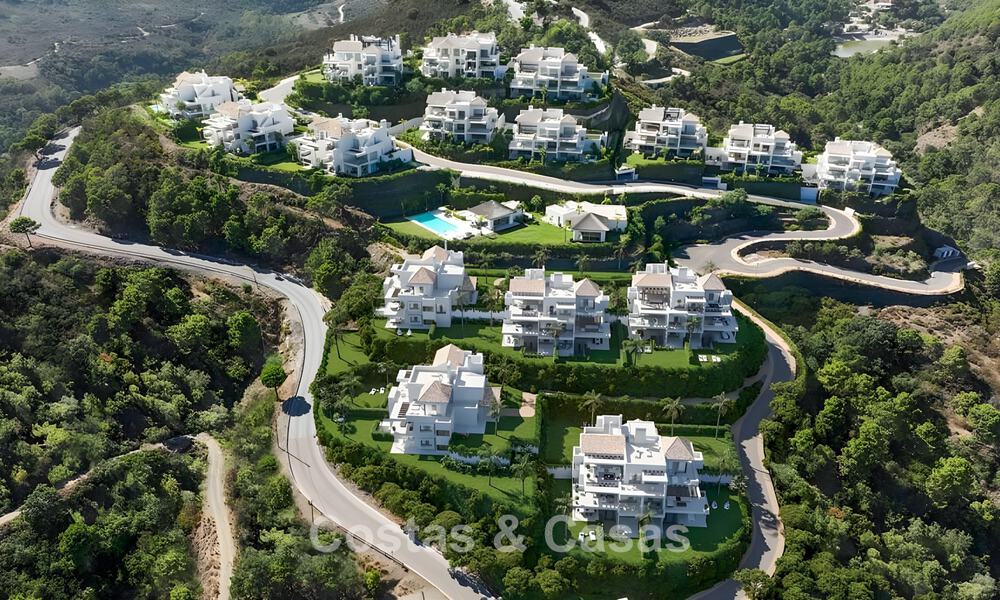 Appartement duplex de luxe avec grand jardin et vue mer à vendre à Marbella - Benahavís 798319