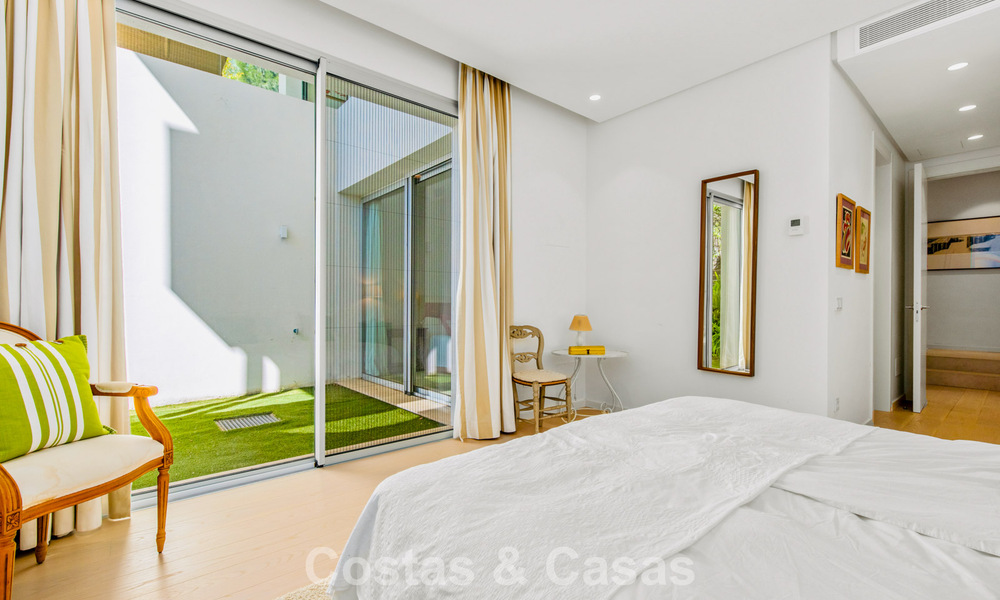 Appartement duplex de luxe avec grand jardin et vue mer à vendre à Marbella - Benahavís 798333