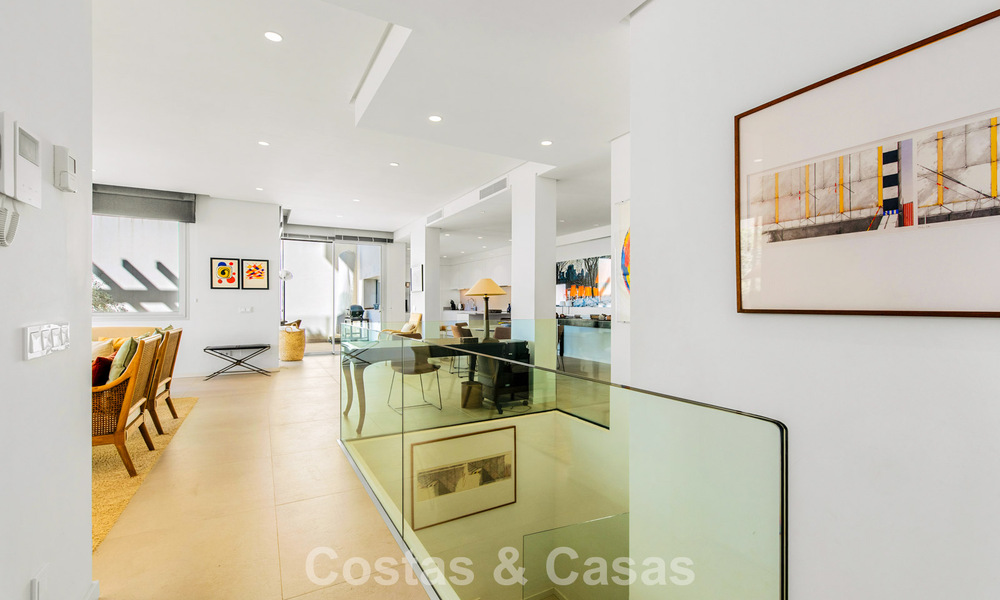 Appartement duplex de luxe avec grand jardin et vue mer à vendre à Marbella - Benahavís 798342