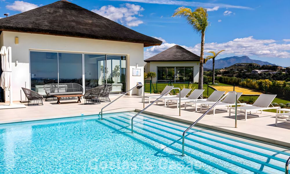 Appartement duplex de luxe avec grand jardin et vue mer à vendre à Marbella - Benahavís 798372