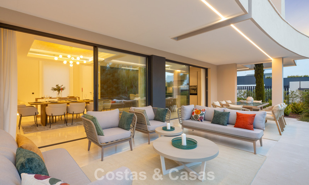 Villa design contemporaine à vendre à deux pas du terrain de golf, au cœur de Nueva Andalucía, Marbella 798424