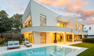Villa design contemporaine à vendre à deux pas du terrain de golf, au cœur de Nueva Andalucía, Marbella 798425 