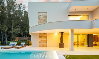 Villa design contemporaine à vendre à deux pas du terrain de golf, au cœur de Nueva Andalucía, Marbella 798426 