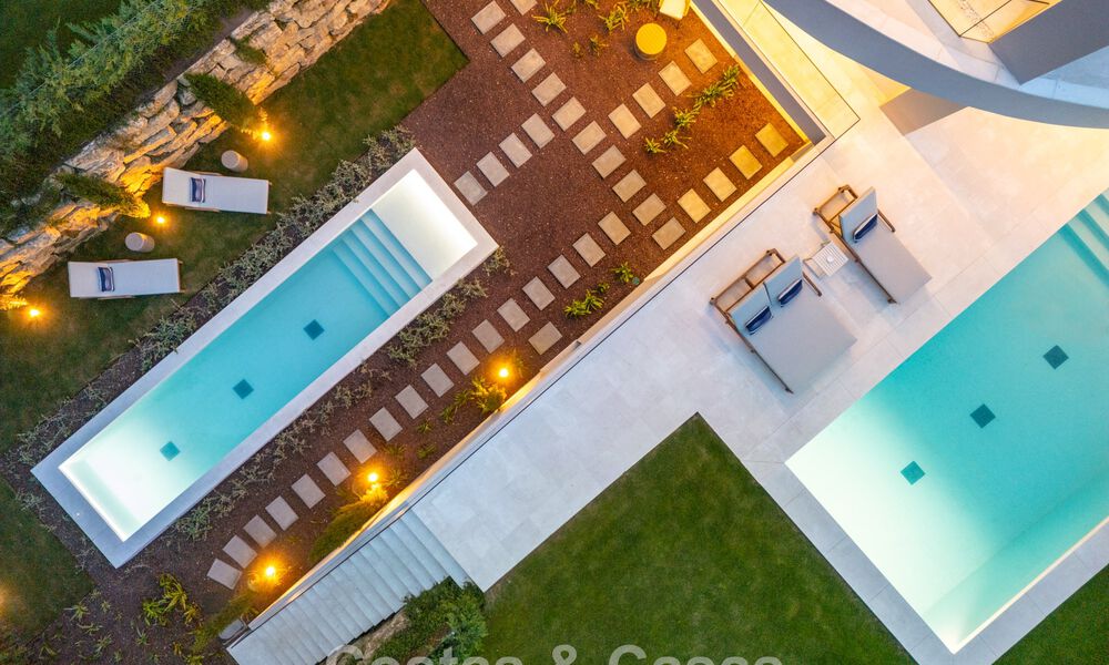 Villa design contemporaine à vendre à deux pas du terrain de golf, au cœur de Nueva Andalucía, Marbella 798430